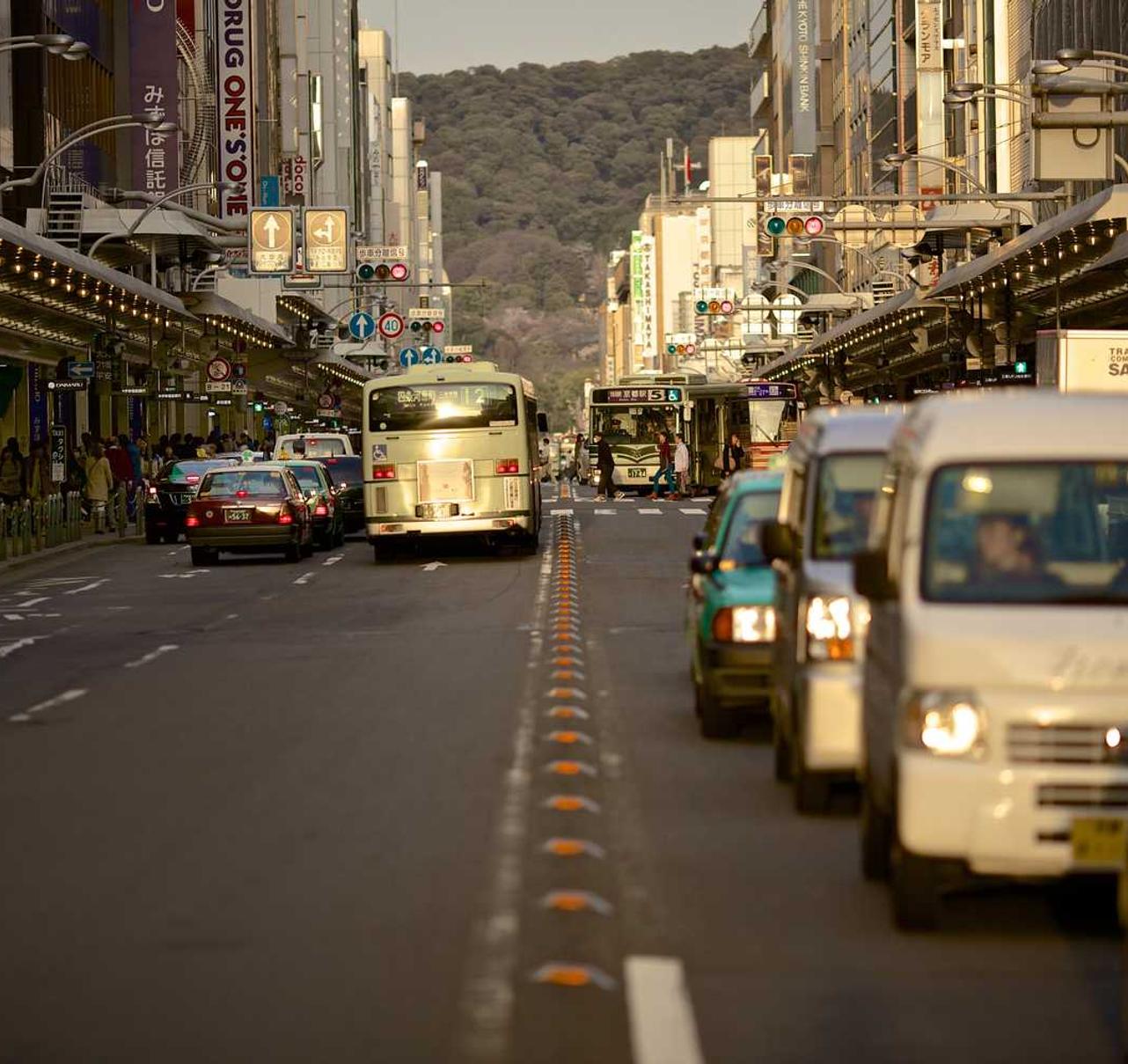 豪利时蓝莓爆珠：互动直播app详情下载教程