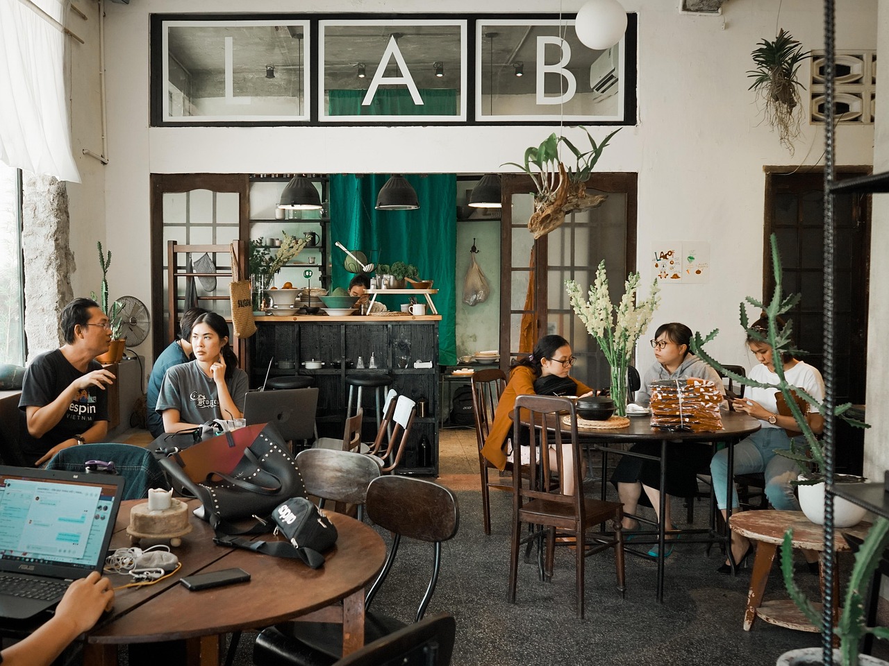 铁盒云斯顿蓝莓爆珠：安庆正规注册公司代理